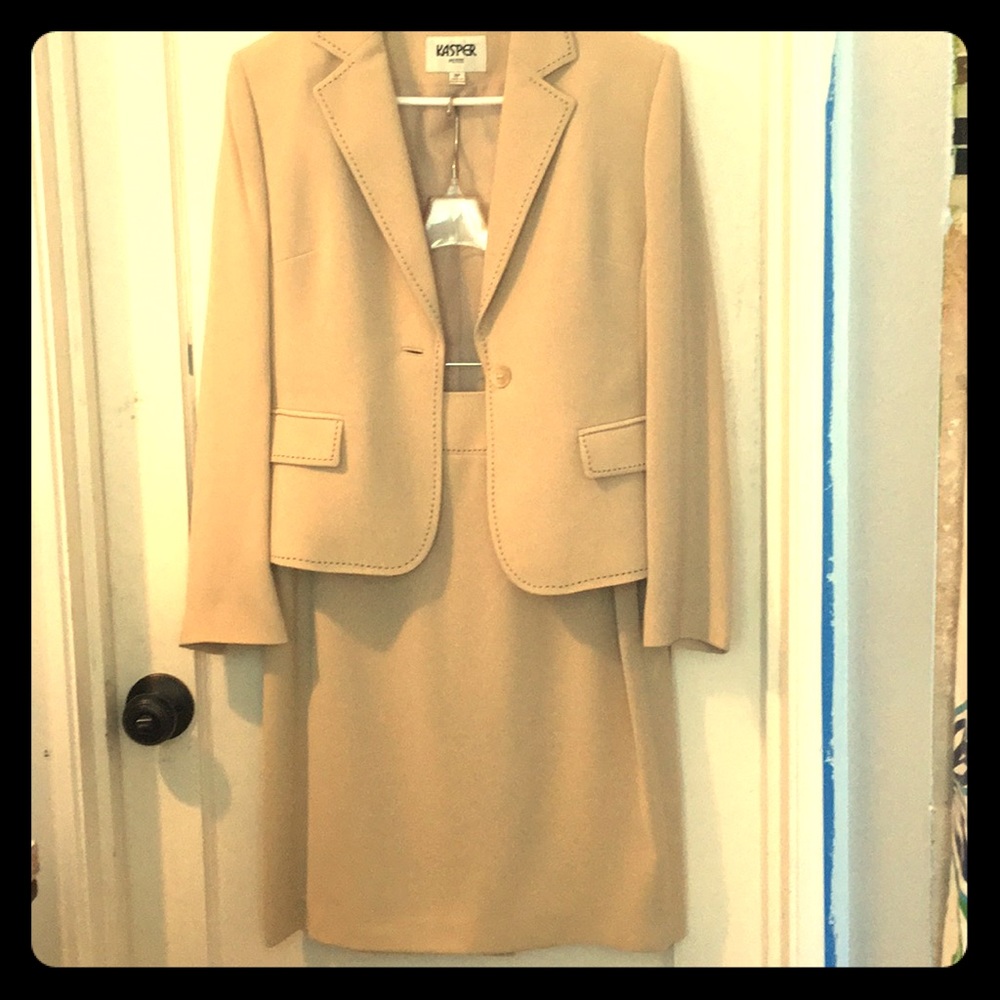 Women’s two piece skirt suit